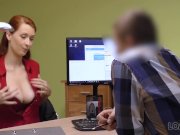 LOAN4K. Isabella dà la sua vagina rasata per scopare per ottenere un grosso 4/16