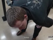 HUNT4K. Reicher Kerl trifft armes Paar beim Bowling und fickt Mädchen hart 11/16