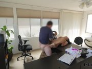 LOAN4K. Chose douce Abby a des relations sexuelles avec 9/16