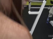 HUNT4K. La ingenua conejita de gimnasio tiene sexo con un hombre rico 16/16