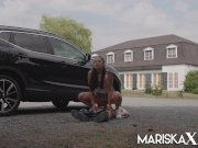 MARISKAX Mariska bangs her friends boyfriend outdoors 13/16