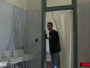 Flower Tucci drinks his pee and sucks his cock 3/16