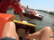 HUNT4K. L'uomo brutale vende la sua vagina GF a un uomo ricco nel parco 5/16