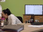 LOAN4K. Impressionante ragazza rocknroll viene inchiodata per il prestito n 10/16