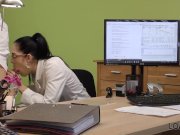 LOAN4K. Impressionante ragazza rocknroll viene inchiodata per il prestito n 8/16