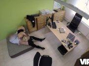 VIP4K. Si bébé veut obtenir un crédit, elle devrait faire plaisir à l'agent 11/16