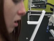 HUNT4K. La coppia si stava allenando in palestra quando apparve un ricco ca 16/16