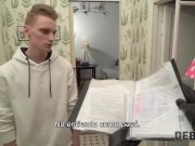 DEBT4k. Lassie de pelo largo hace todo lo que el agente de préstamos quiere 2/16