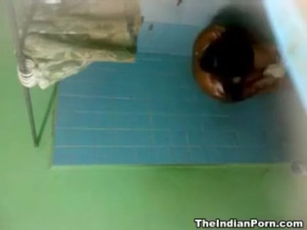 Подглядывание подруга индийский