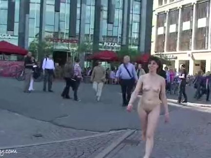 Роскошные сиськи красивой блондинки
