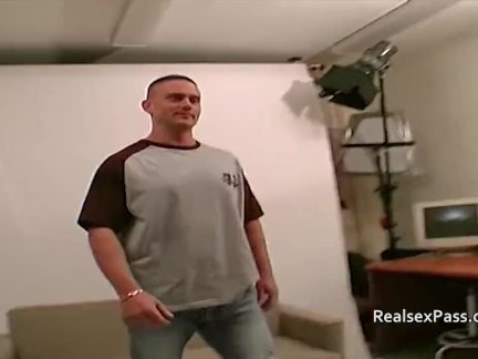 Нервная британский подросток откровенный порно кастинг