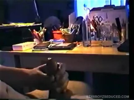 Натурал мальчик зак инсульты его большой член