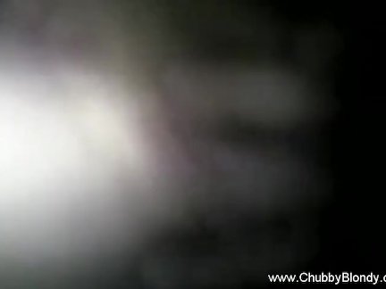 Трахают под деревом в итальянском лесу в тайных местах
