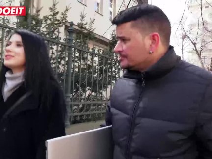 Летсдоеит-русский турист соблазняет местный парень с ее сексуальный пути