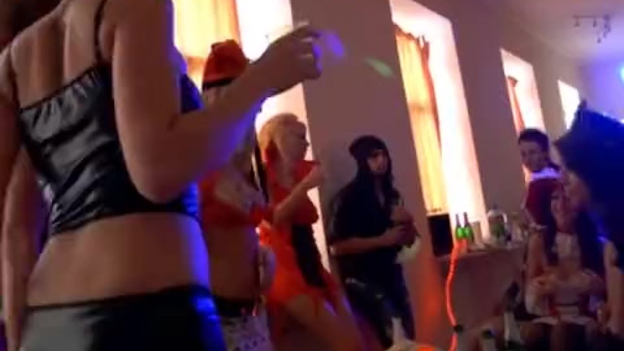 La Fiesta De Halloween Se Convierte En Una Orgía Dura Redtube